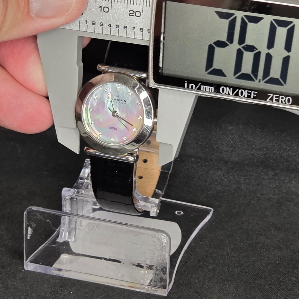 Skagen Denmark Watch Women OS Black‎ Mother of Pearl Dial Leather Band 107SSLDDA - Picture 2 of 8